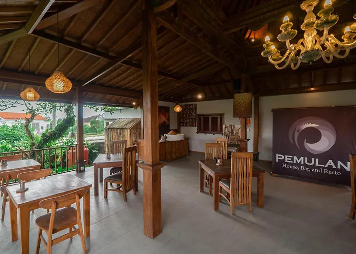 Pemulan House