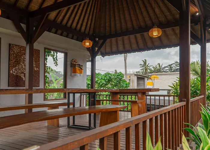 Pemulan House بيت ضيافة